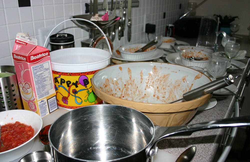 How To Wash Dishes Properly